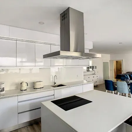 Uptown By Lovelystay Appartement *